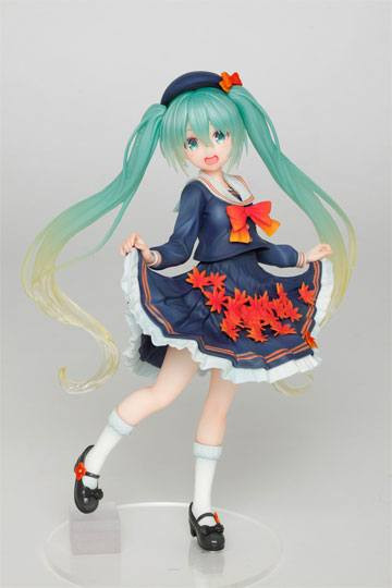 Figure: Vocaloid PVC Statue Hatsune Miku 3rd Season Autumn Ver. (re-sales) 18 cm