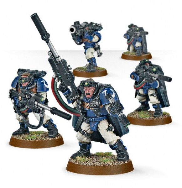 Warhammer 40,000: 48-29 Space Marines - Scout Squad with Sniper Rifles 2020