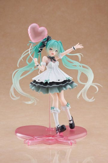 Figure: Hatsune Miku AMP+ PVC Statue Hatsune Miku Birthday 2025 Party Ver. 21 cm